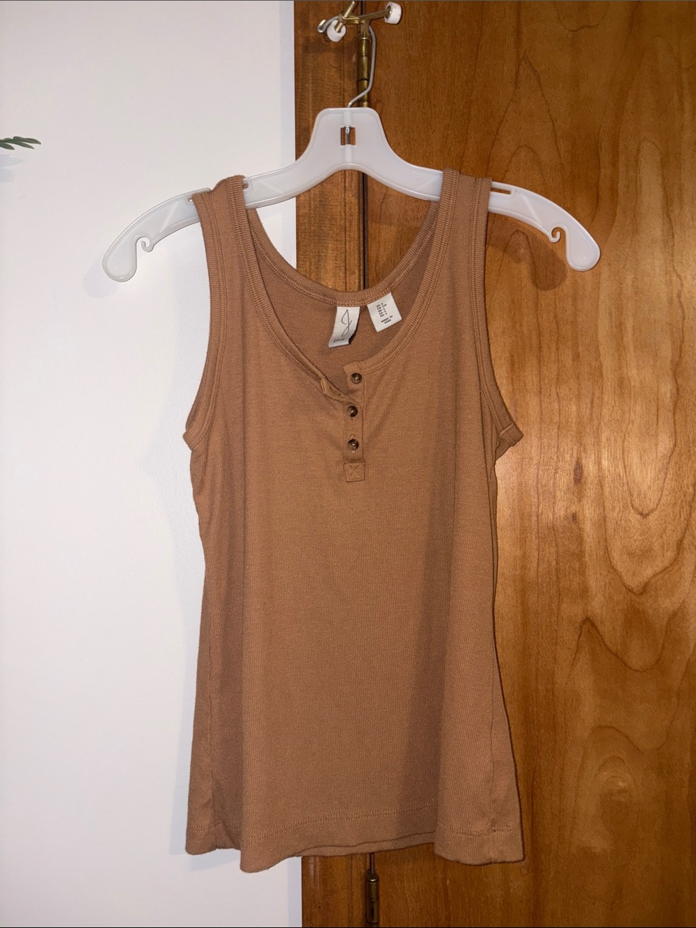 Jolie Ribbed Henley Tank Top - Brown